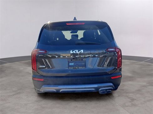 Used 2022 Kia Telluride EX image 5