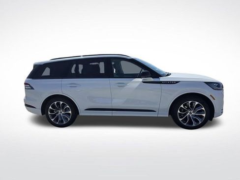 New 2026 Lincoln Aviator 2WD w/ Jet Appearance Package image 2