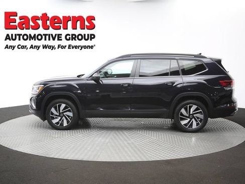 Used 2025 Volkswagen Atlas SE FWD image 60