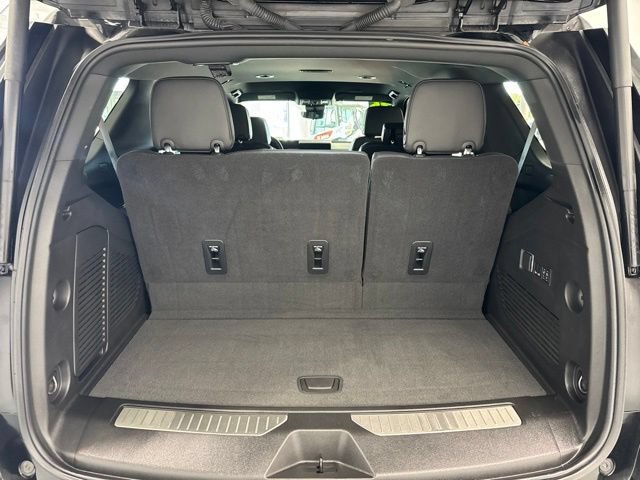 Used 2025 GMC Yukon AT4 w/ Premium Trailering Package AWD/4WD image 12