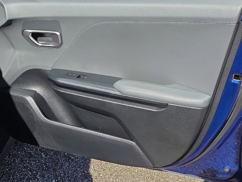 Used 2025 Kia K4 LXS image 13