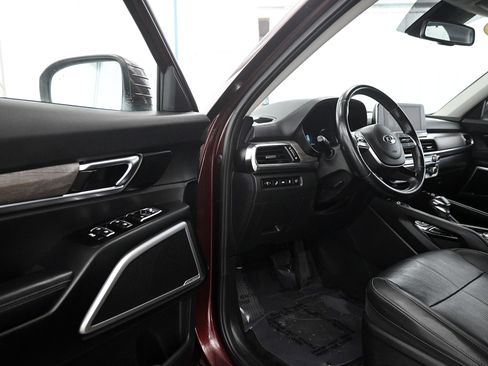 Used 2021 Kia Telluride EX w/ EX Premium Package image 3