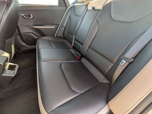 Used 2025 Kia K4 GT-Line w/ GT-Line Premium Package image 31