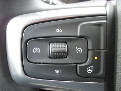 Used 2023 Chevrolet Silverado 2500 LT w/ Convenience Package image 26