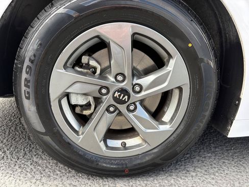 Used 2021 Kia K5 LXS FWD image 29