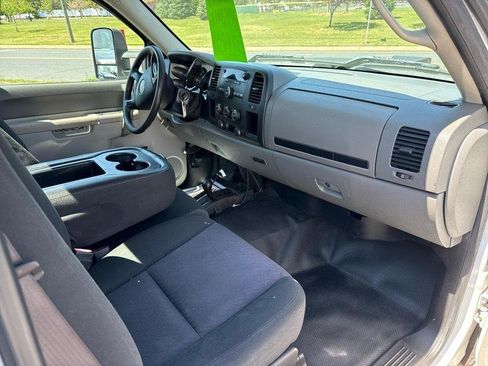 Used 2012 GMC Sierra 2500 W/T w/ Snow Plow Prep Package AWD/4WD image 6