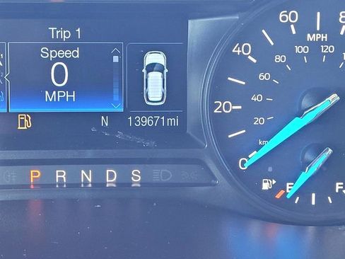 Used 2019 Ford Explorer XLT image 22