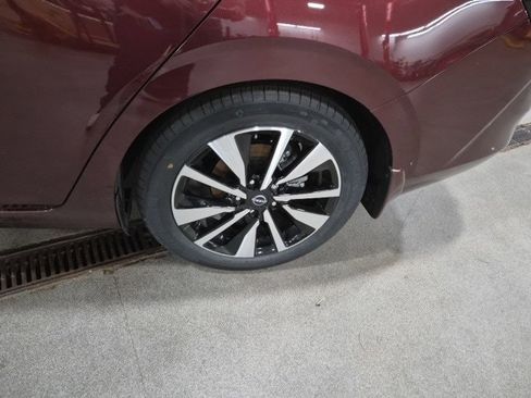 New 2025 Nissan Sentra SV w/ SV Premium Package image 6