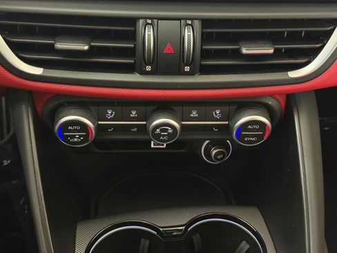 Used 2020 Alfa Romeo Giulia Ti Sport AWD/4WD image 27