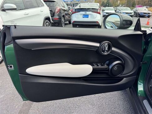 Used 2023 MINI Cooper S image 12