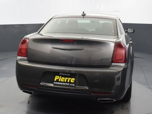 Used 2021 Chrysler 300 Touring w/ Sport Appearance Package image 16