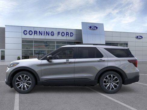 New 2026 Ford Explorer ST-Line image 3