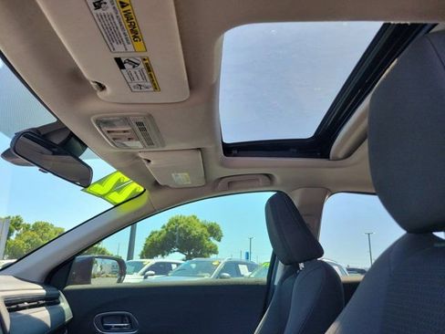 Used 2022 Honda HR-V EX image 29