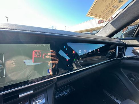 Used 2013 Porsche Panamera GTS image 30