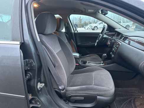 Used 2011 Chevrolet Impala LT image 28