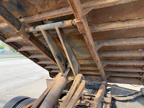 Used 2015 Ford F350 XL w/ Power Equipment Group AWD/4WD image 12