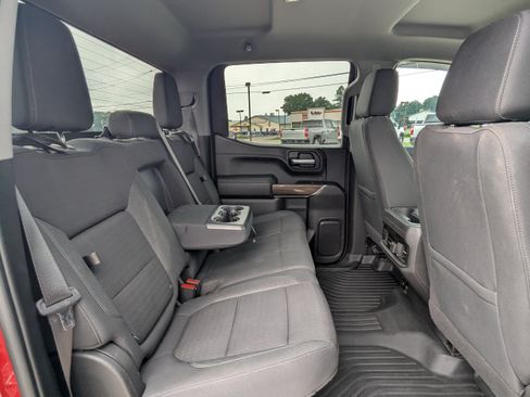 Used 2022 Chevrolet Silverado 1500 RST w/ Z71 Off-Road Package AWD/4WD image 12