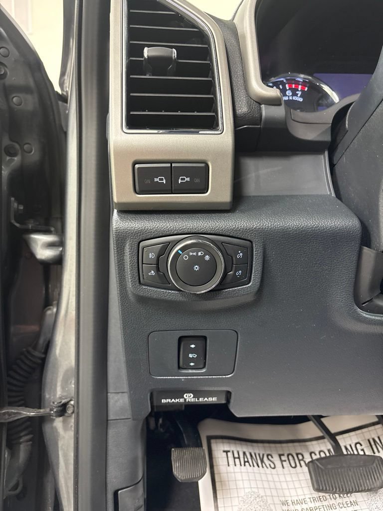 Used 2022 Ford F250 Lariat w/ Tremor Off-Road Package AWD/4WD image 11