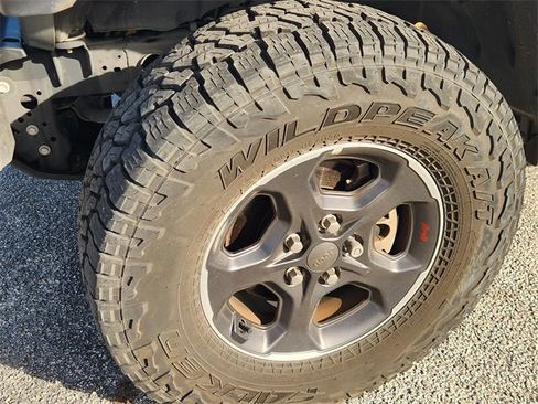 Used 2022 Jeep Gladiator Rubicon w/ LED Lighting Group image 10