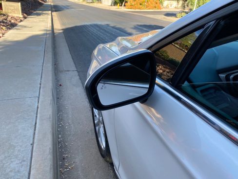 Used 2019 Ford Fusion SE image 18