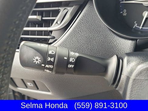 Used 2021 Toyota C-HR Limited image 15