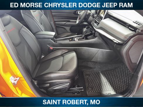 New 2026 Jeep Compass Trailhawk w/ Sun, Sound & Navigation Group AWD/4WD image 36