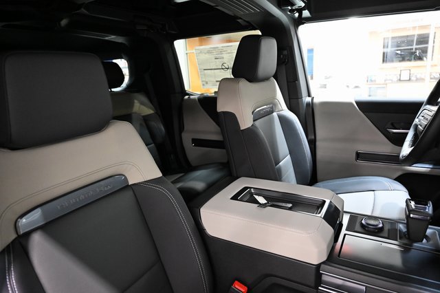 New 2026 GMC Hummer EV SUV AWD/4WD image 8