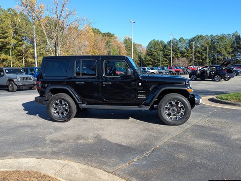 Used 2024 Jeep Wrangler Sahara w/ Safety Group image 4