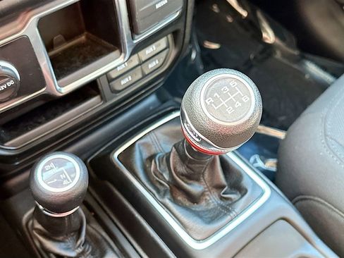 Used 2022 Jeep Gladiator Sport w/ Trailer Tow Package image 23