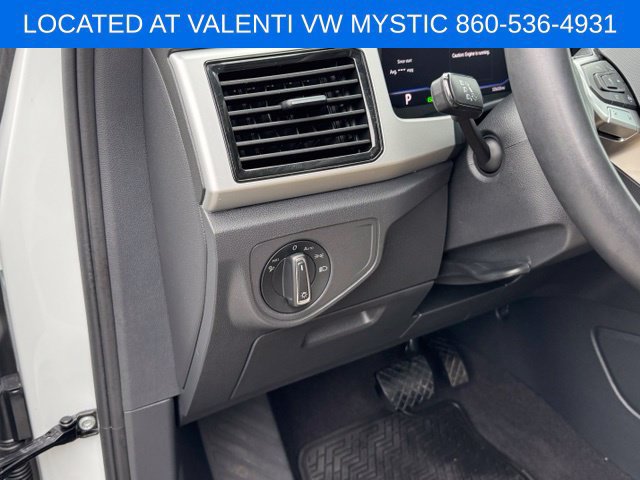 Certified 2023 Volkswagen Atlas Cross Sport SE w/ Panoramic Sunroof Package AWD/4WD image 37