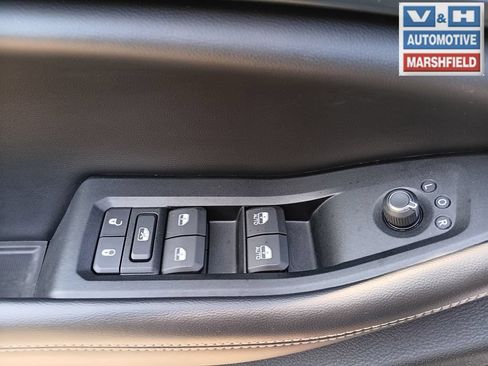Used 2023 Jeep Grand Cherokee Altitude AWD/4WD image 24