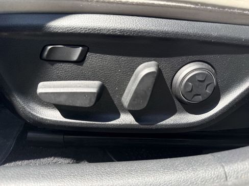 Used 2019 Genesis G70 2.0T Advanced w/ Prestige Package AWD/4WD image 14