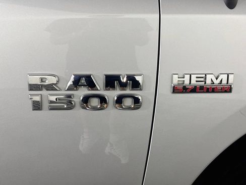 Used 2018 RAM 1500 ST AWD/4WD image 23