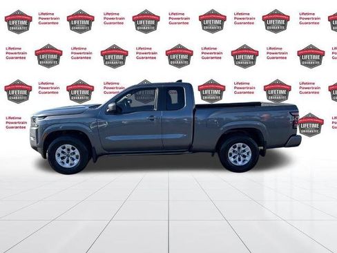 Certified 2024 Nissan Frontier SV w/ Technology Package image 8