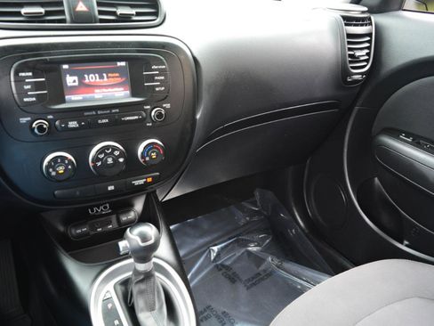 Used 2015 Kia Soul image 20