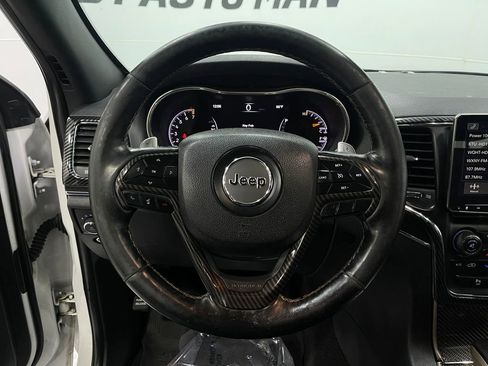 Used 2017 Jeep Grand Cherokee Limited image 22