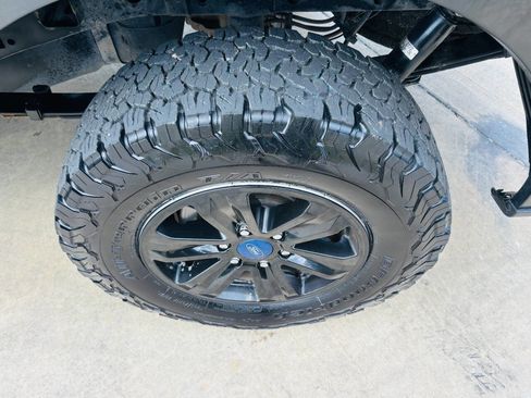 Used 2018 Ford F150 XLT w/ Equipment Group 301A Mid image 11