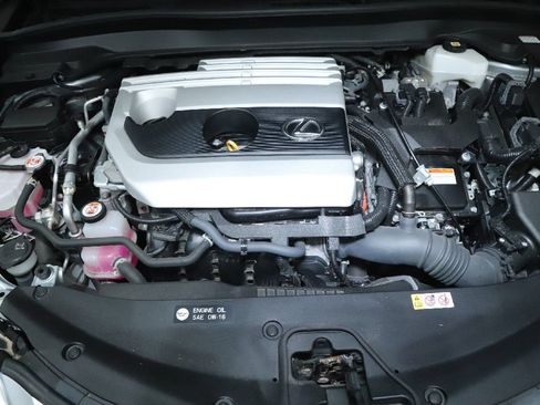 Used 2024 Lexus UX 250h AWD image 33