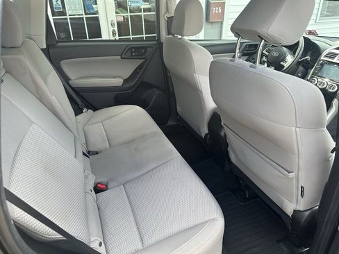 Used 2017 Subaru Forester 2.5i Premium w/ All-Weather Package AWD/4WD image 13