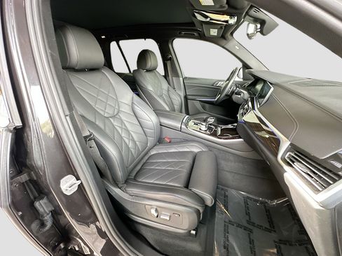 Certified 2023 BMW X5 sDrive40i w/ Executive Package image 29