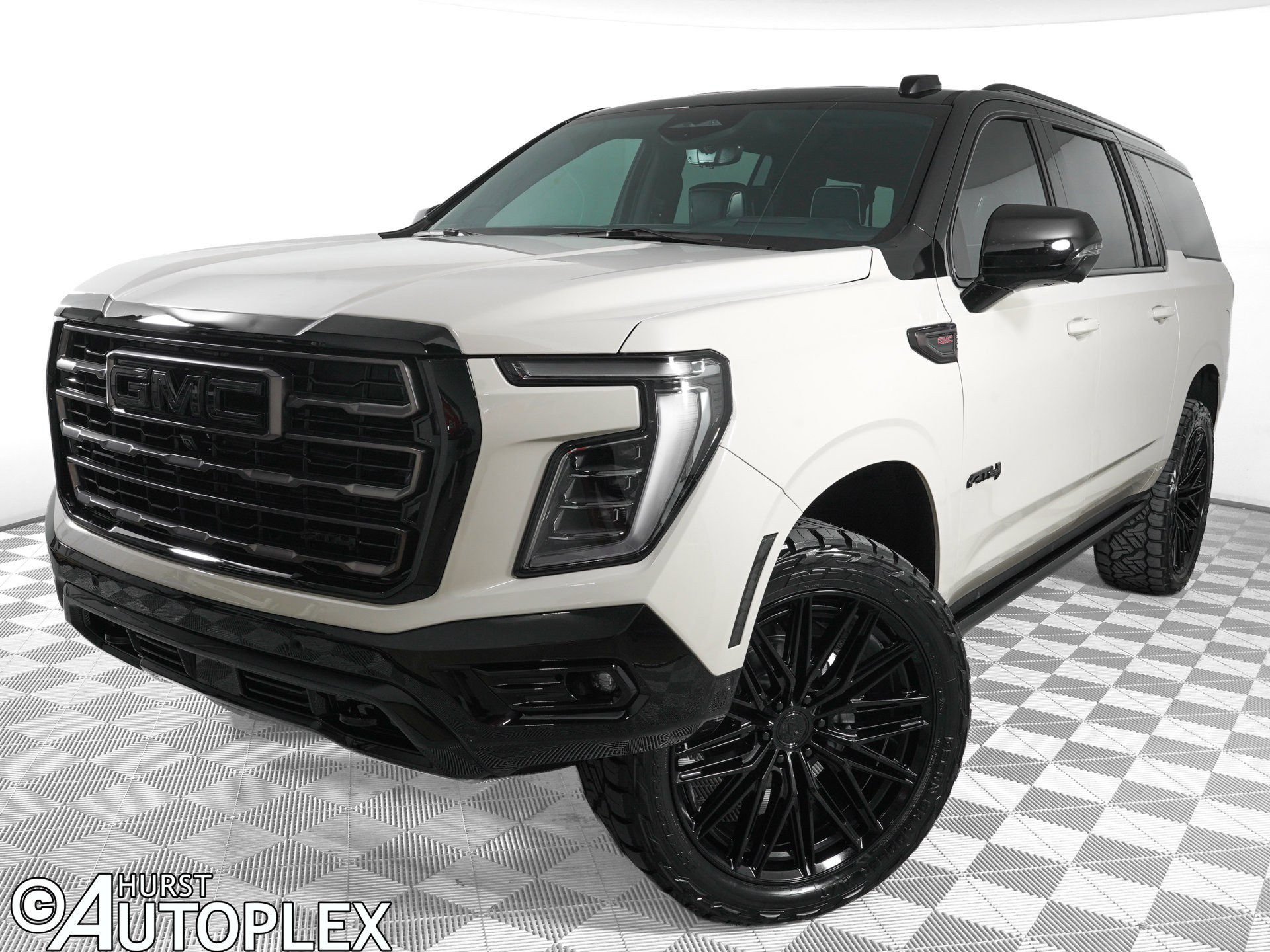 Used 2027 GMC Yukon XL AT4 Ultimate AWD/4WD image 1