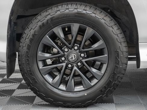 Used 2022 Lexus GX 460 Premium w/ Premium Plus Package AWD/4WD image 19