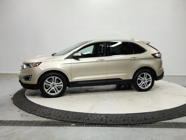 Used 2018 Ford Edge Titanium w/ Equipment Group 301A FWD image 5