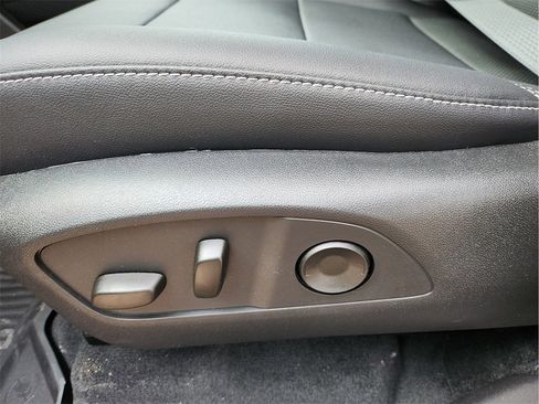 New 2026 Chevrolet Traverse LT w/ Midnight/Sport Edition image 16