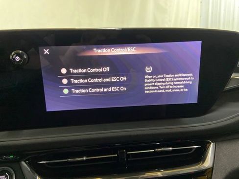 Used 2025 Buick Envista Avenir FWD image 45
