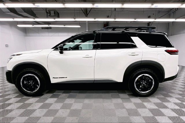 Used 2023 Nissan Pathfinder Rock Creek AWD/4WD image 14