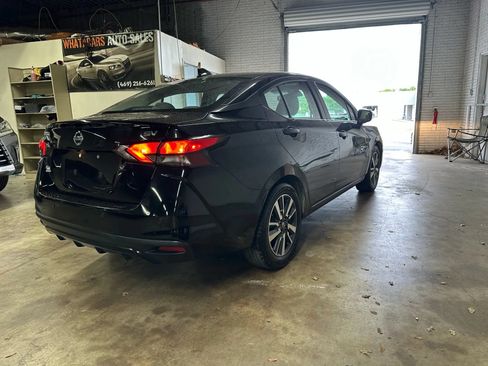 Used 2021 Nissan Versa SV FWD image 7