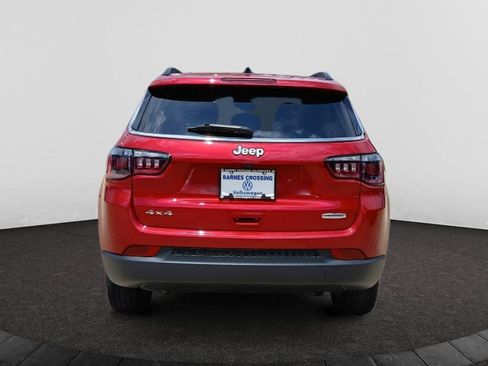 Used 2024 Jeep Compass Latitude AWD/4WD image 6