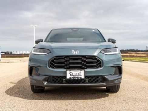 Used 2025 Honda HR-V Sport image 2