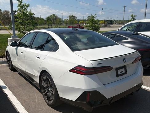 Used 2024 BMW 540i xDrive w/ Premium Package AWD/4WD image 1